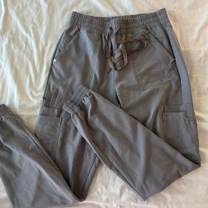 BUNDLE FIGS Dark Space Gray Scrub Set M/MT